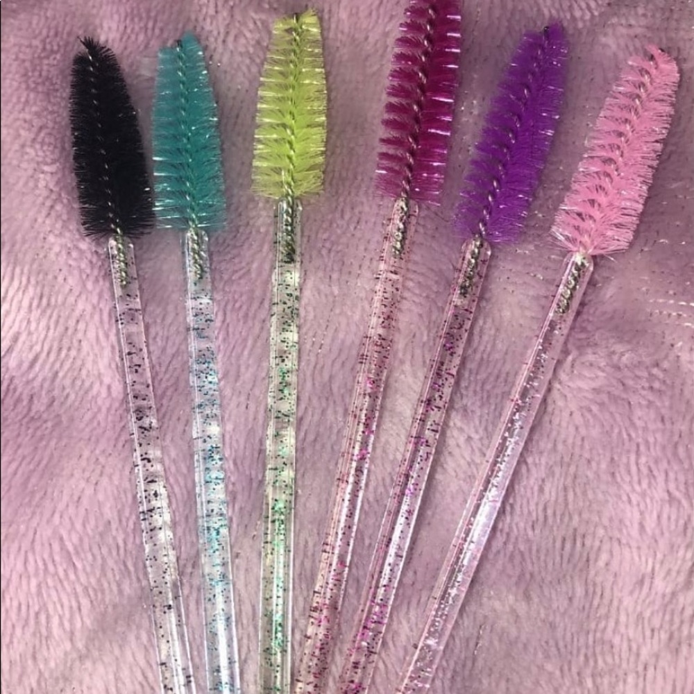 Eyelash spoolies